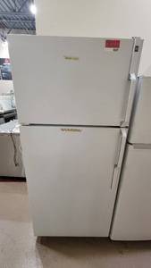 lot 4669 image: General Electric Refrigerator Freezer Model TBX16JATDRWH