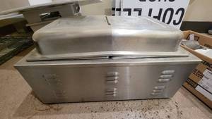 lot 4723 image: Nemco Food Warmer
