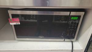 lot 4727 image: Oster Household Oven