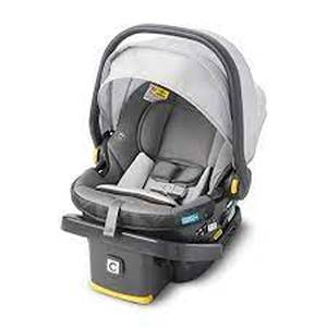 lot 1116 image: Carry On 35 Lightweight Infant Car Seat