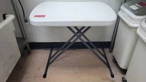 lot 27149 image: Small Lifetime Foldable Table