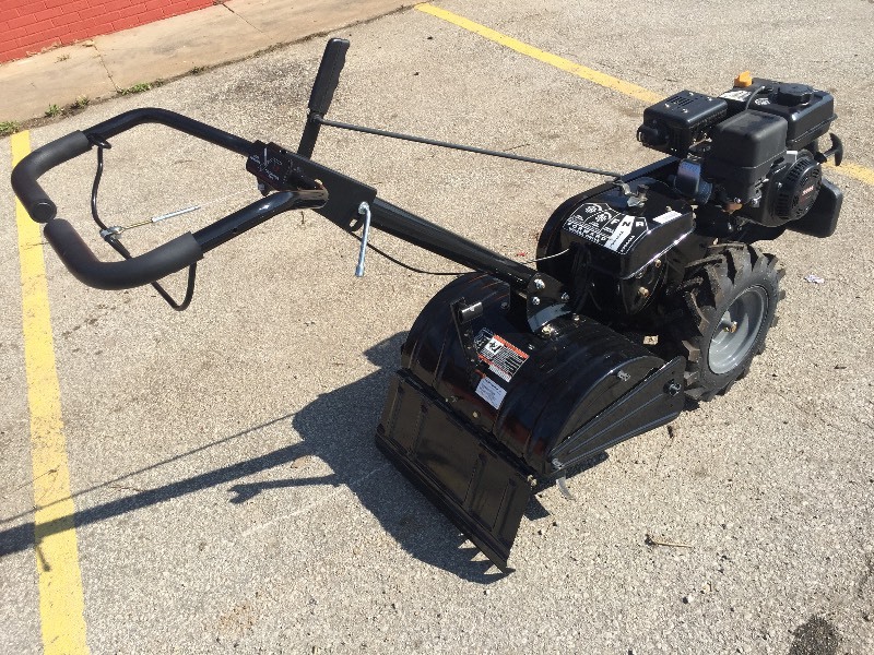 lot 1363 image: NEAR NEW Craftsman 208CC Dual Rotating Rear Tine Tiller