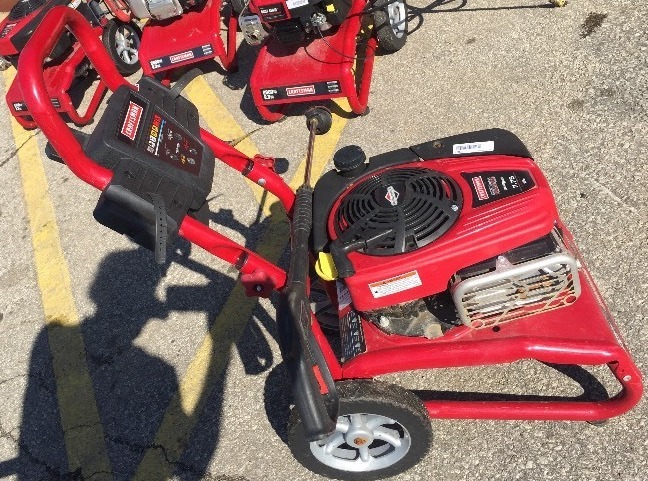 lot 1367 image: Craftsman 2700 PSI 2.3 GPM 4-Cycle Gas Powered Pressure Washer