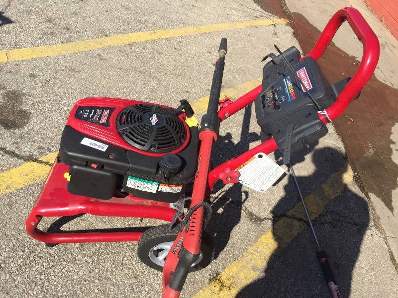 lot 1370 image: Craftsman 2700 PSI 2.3 GPM 4-Cycle Gas Powered Pressure Washer