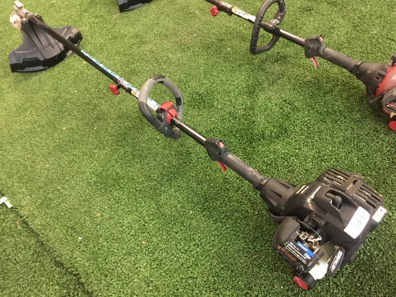 lot 1373 image: Craftsman Straight Shaft WeedWacker Gas Trimmer