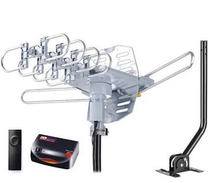lot 2511 image: PBD WA-2608 Digital Amplified Outdoor HD TV Antenna with Mounting Pole & 40 ft R