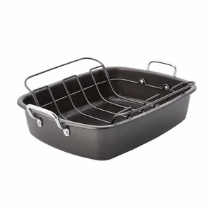 lot 2613 image: Chicago Metallic Nonstick Roaster with Floating Rack, Grey