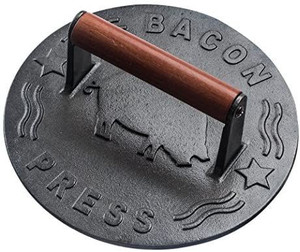 lot 2697 image: Bellemain Cast Iron Grill Press, Heavy-duty bacon press with Wood Handle, 8.5-Inch Round