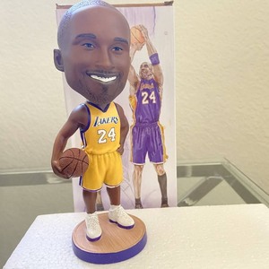 lot 2741 image: Lakers Kobe Bryant Bobblehead Figurine