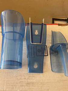 lot 4230426 image: San Jamar Safety Ice Scoop for small ice bin used