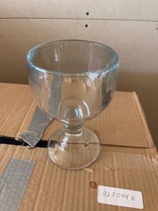 lot 4230446 image: Libby Glass 21 oz schooner ie fishbowl margarita cocktail glass one dozen open box