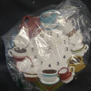 lot 48736 image: DECORATIVE COFFEE CUP WALL CLOCK