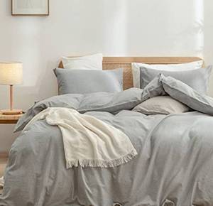 lot 48751 image: BESTOUCH DEVET COVER SET QUEEN SIZE GREY