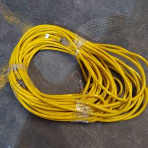 lot 48781 image: HEAVY DUTY YELLOW EXTENSION CORD 50FT