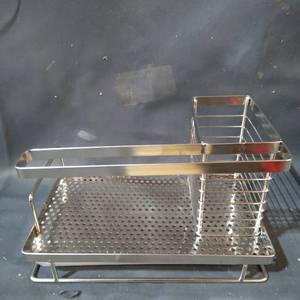 lot 48792 image: BATHROOM CADDY