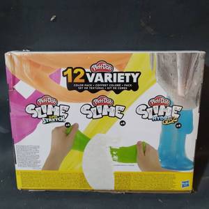 lot 48819 image: PLAYDOUGH 12 PK VARIETY