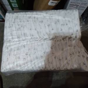 lot 48862 image: PACK OF 50 PET PEE PADS