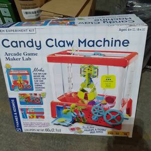 lot 48863 image: CANDY CLAW MACHINE