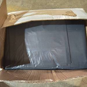 lot 48870 image: 1 BOX 55 GALLON TRASHBAGS