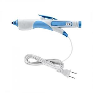 lot 48919 image: Westcott White Hot Glue Pen, 1 Each