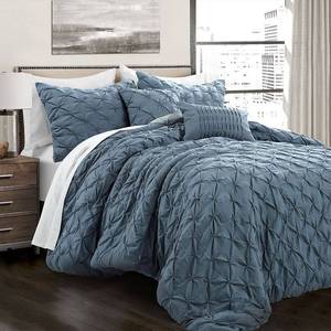 lot 31513 image: Ravello Pintuck 5-Piece FullQueen Comforter Set Bedding BLUE