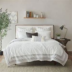 lot 31531 image: The Curated Nomad Natoma Valley Grey Reversible Cotton Duvet Cover Set Retail$107.99