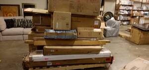 lot 9 image: Entire contents of shelf