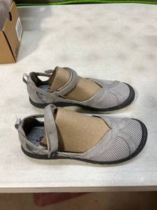 lot 13892 image: JBU Shoes for Women by Jambu - Memory Foam -Size 7.5 M