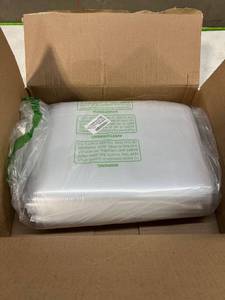 lot 13921 image: Samsill 500 Clear Heavyweight Sheet Protectors, 3.3 Mil Thickness, Top Loadin...