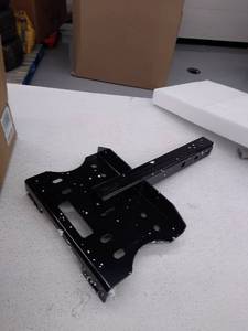 lot 27055 image: Vehicle Tow hitch