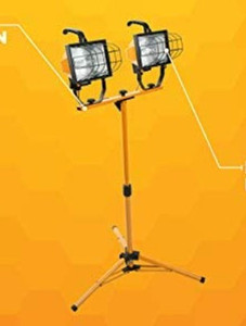 lot 27056 image: Woods L13 Twin Head Work Light, Adjustable Tripod