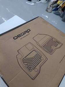 lot 27073 image: Pedro off road 4x4 Floor mats