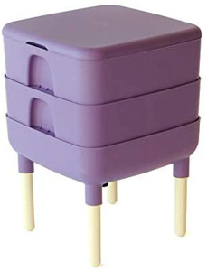 lot 60760 image: The Essential Living Composter,