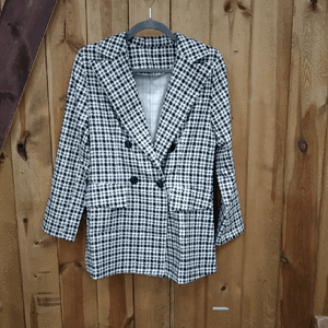 lot 5286 image: BLAZER SIZE M
