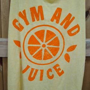 lot 8003 image: GYM AND JUICE TANK SIZE XL