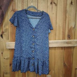 lot 8014 image: SUMMER TOP SIZE M