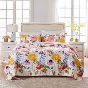 lot 33967 image: Greenland Home Watercolor Dream Quilt Set, 3-piece Kingcal King, White