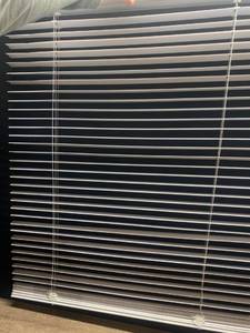 lot 3199 image: White Window Blinds 25.5 inch