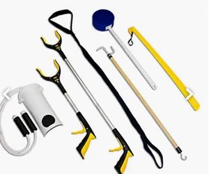 lot 3201 image: Hip Kit with 26 Reacher, Contoured Sponge, Sock Aid, 18 Plastic Shoehorn and Dressing Stick