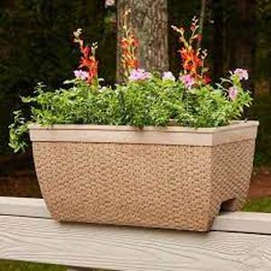 lot 6220 image: HDR Tri-Weave Deck Rail Planter
