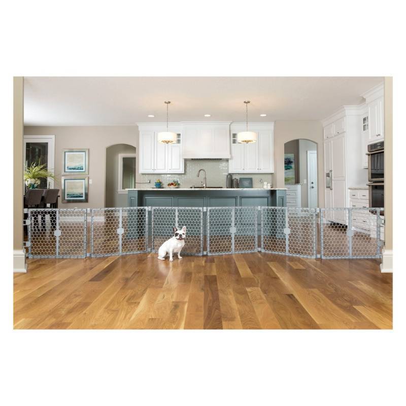 lot 6041 image: Carlson 2-in-1 Pet Gate &amp Pen