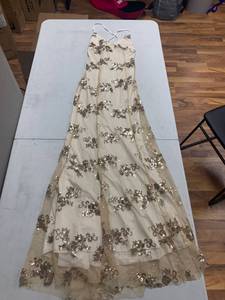 lot 10461 image: Gold Party Dress