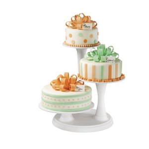 lot 40168 image: Wilton 3-Pillar Cake Stand