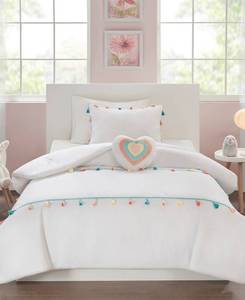 lot 40220 image: Mi Zone Kids Tanya White Tassel Comforter Set
