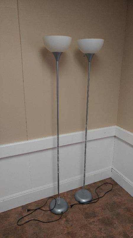 lot 10 image: Set of Floor Lamps