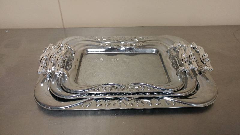 lot 36 image: Set of Serving Trays