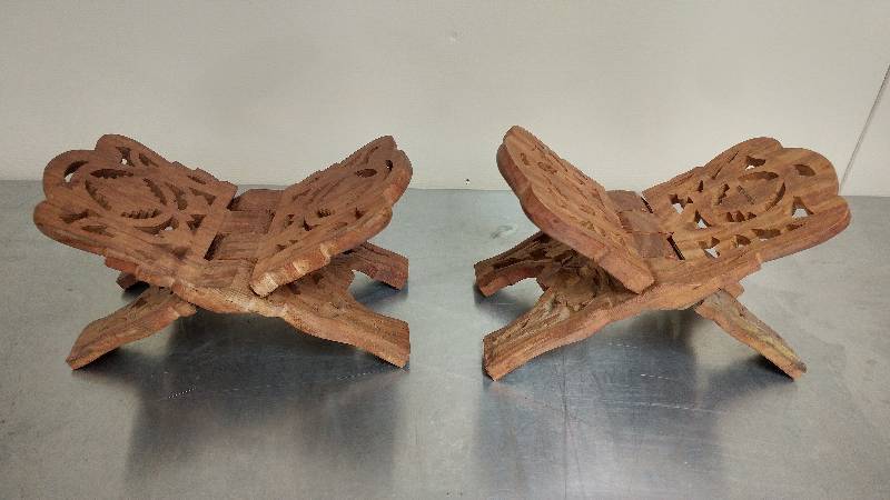 lot 69 image: Pair of Book Stands