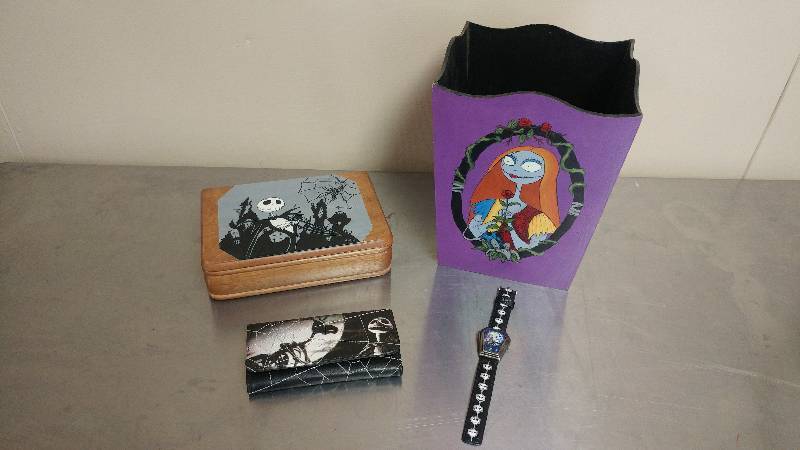 lot 76 image: Nightmare Before Christmas Lot