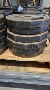 lot 38176 image: (6) Iron Grip 25lb Weights