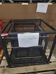 lot 38256 image: Set Of 4 Ply Jump Boxes